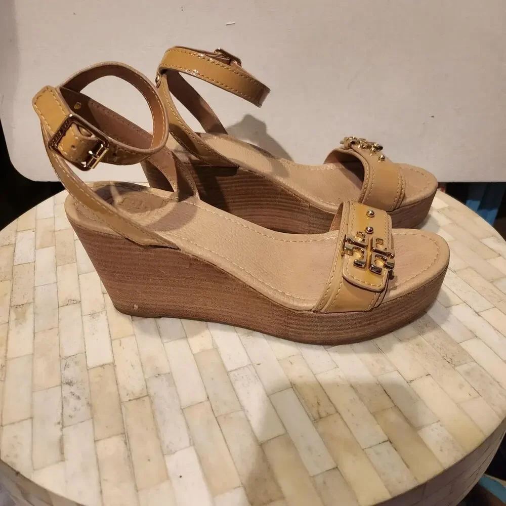 Tory Burch patent leather wedge sandals size 6.5